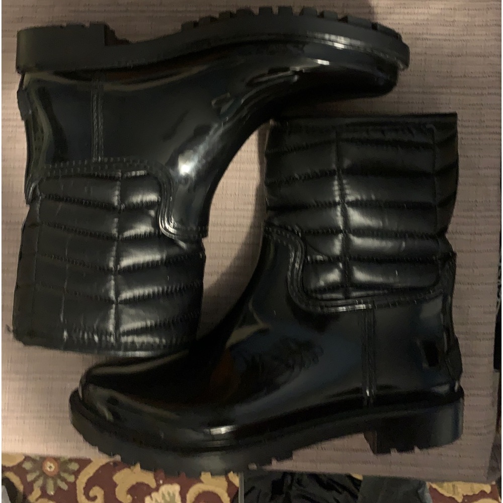 Nautica rain / snow boots - size 6